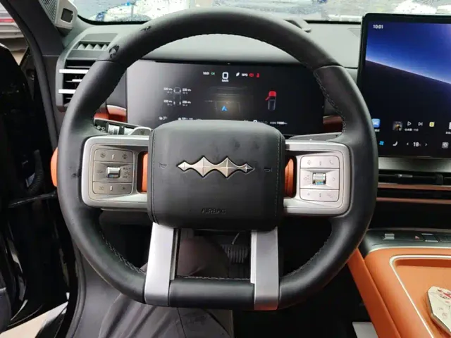 BYD FangChengBao Titanium 7 — Фото автомобиля 10