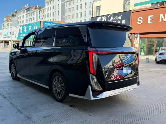 GAC Trumpchi M8 — Фото автомобиля 15