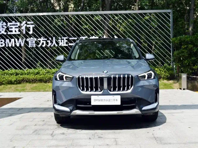 BMW X1 — Фото автомобиля 2