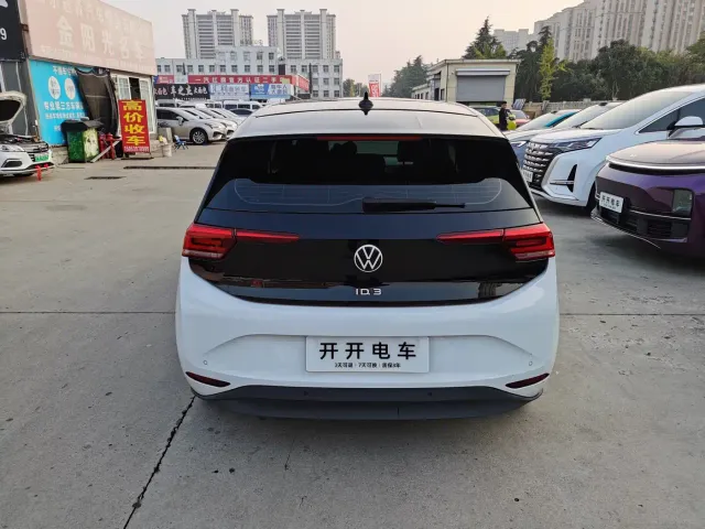 Volkswagen ID.3 — Фото автомобиля 8