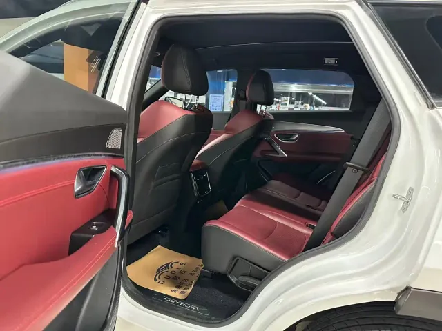 Jetour X70 Plus — Фото автомобиля 6