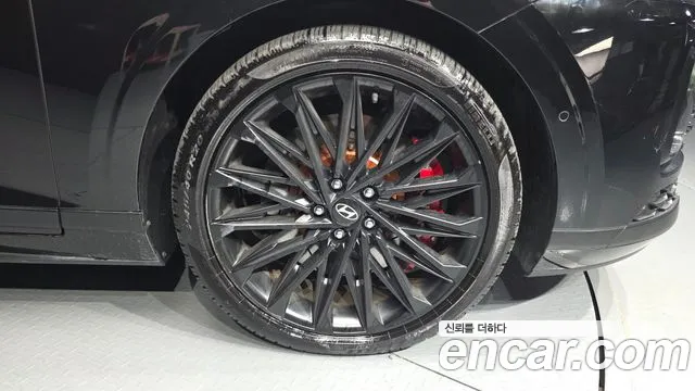 Hyundai Grandeur Grandeur (GN7) 3.5 Бензин 4WD — Фото автомобиля 16