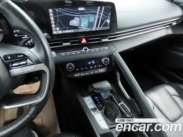Hyundai Avante CN7 — Фото автомобиля 10