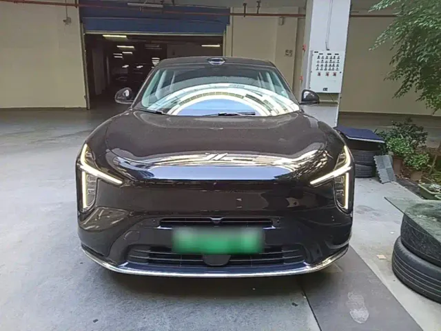 IM Motors LS6 — Фото автомобиля 2