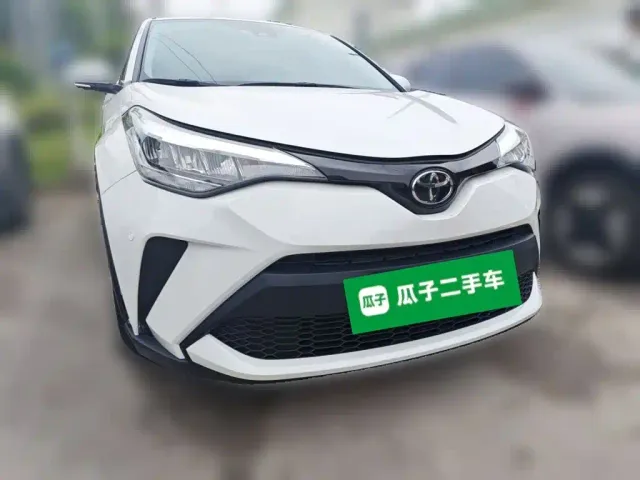 Toyota Toyota C-HR 2022 2.0L Leading Edition — Фото автомобиля 23