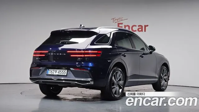 Genesis GV70 2.5T Бензин AWD — Фото автомобиля 2