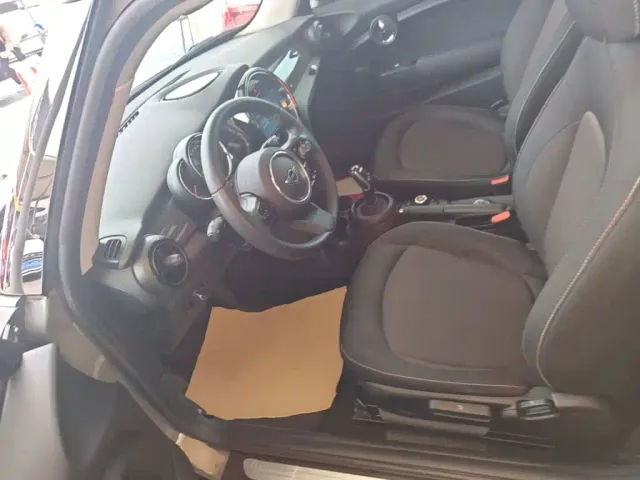MINI Hatch — Фото автомобиля 14