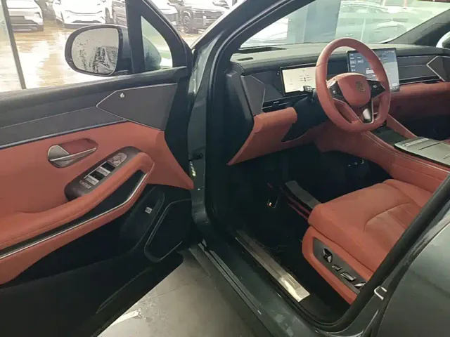 BYD Tang L — Фото автомобиля 15