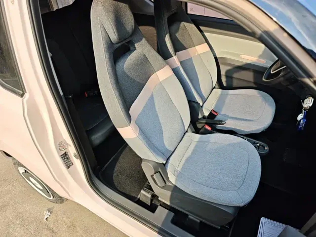 Wuling Hongguang Mini EV — Фото автомобиля 24