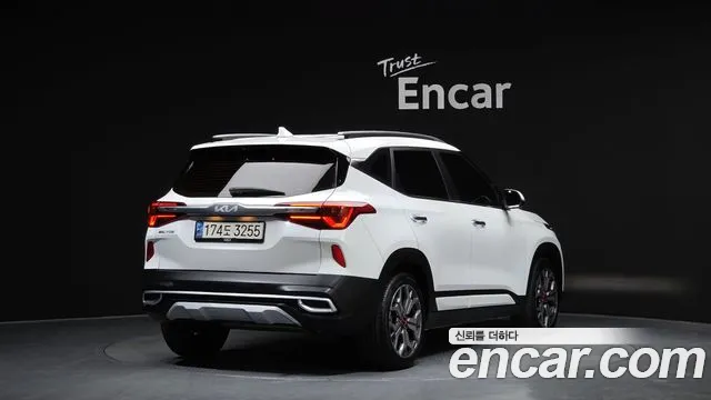Kia Seltos — Фото автомобиля 2