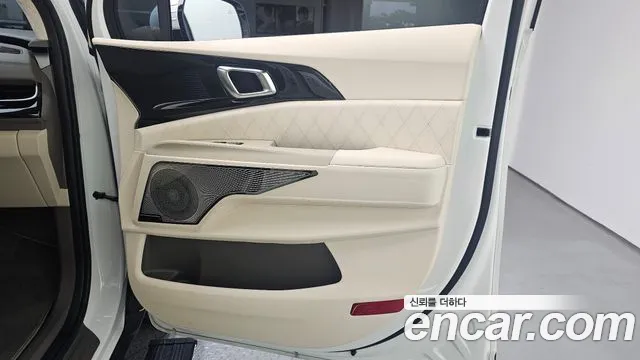 Kia Canival Новый Carnival 4 поколение Бензин 9 мест Hi-Limousine (Спецкузов) — Фото автомобиля 23