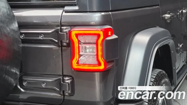 Jeep Wrangler JL — Фото автомобиля 23
