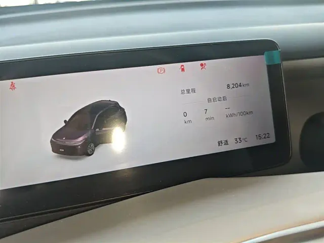 Leapmotor B10 — Фото автомобиля 11