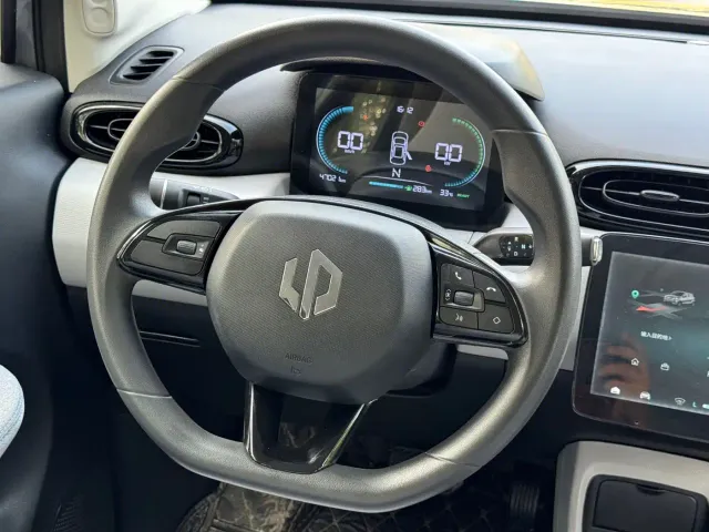 Leapmotor T03 — Фото автомобиля 16