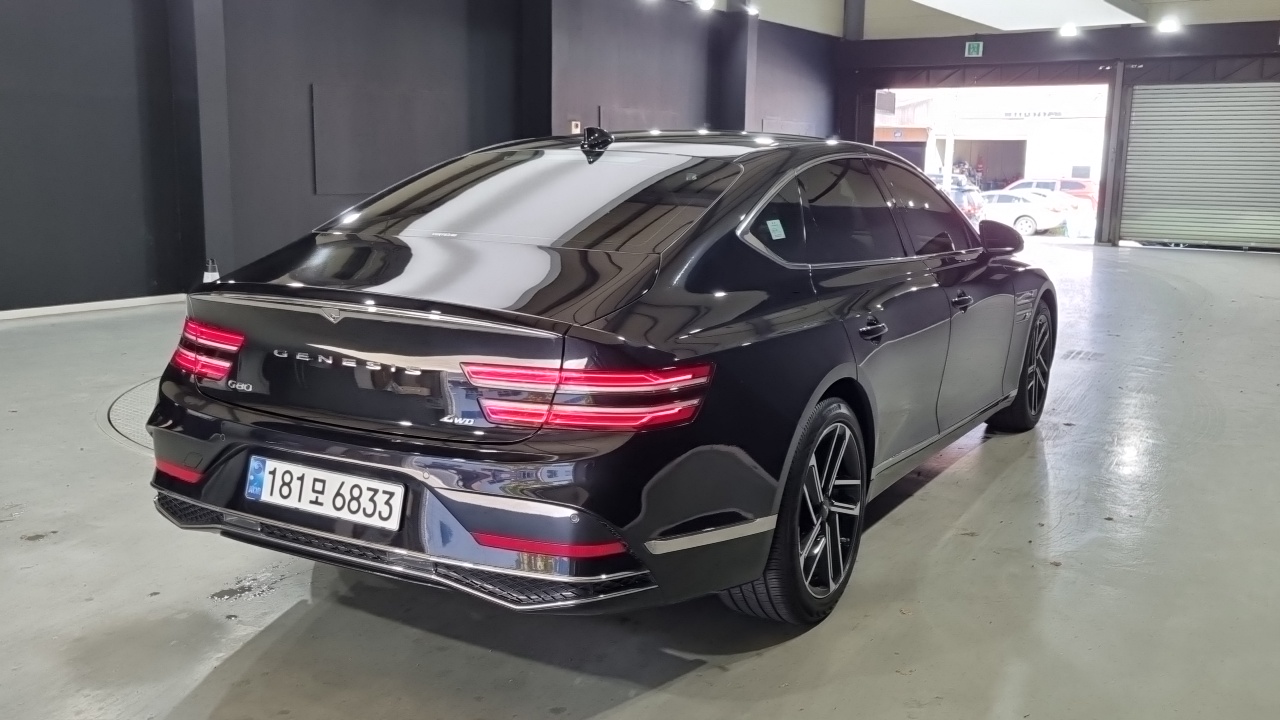 Genesis G80 RG3 — Фото автомобиля 2