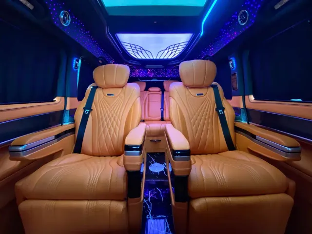 Mercedes-Benz V-Class — Фото автомобиля 17