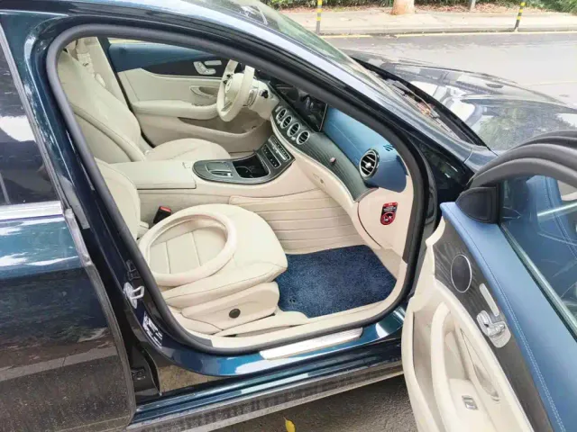 Mercedes-Benz E-Class — Фото автомобиля 13