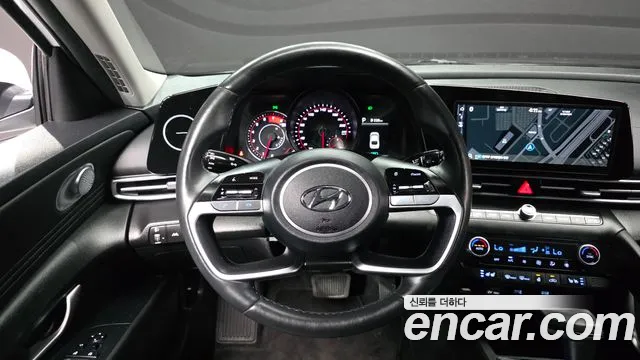 Hyundai Avante CN7 — Фото автомобиля 12