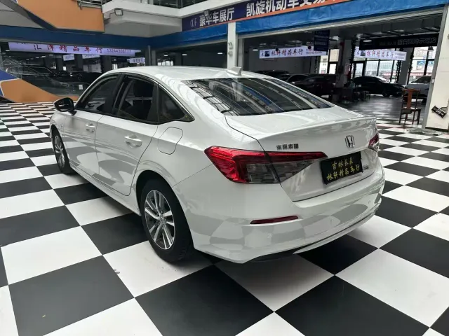 Honda Civic — Фото автомобиля 14