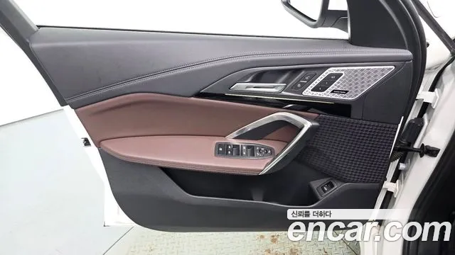 BMW X1 U11 — Фото автомобиля 24