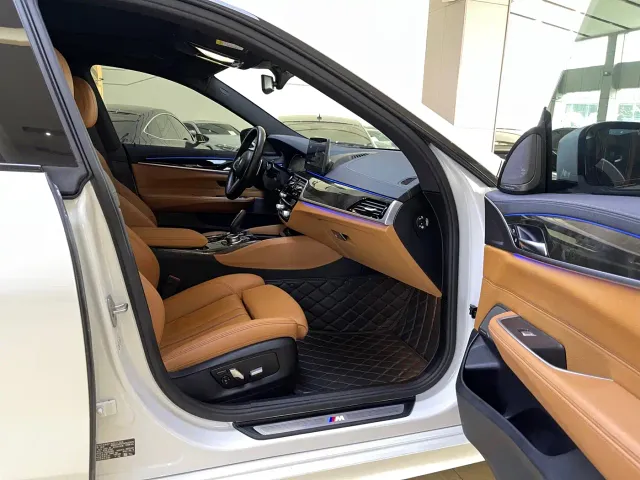 BMW 6 Series Gran Turismo — Фото автомобиля 8