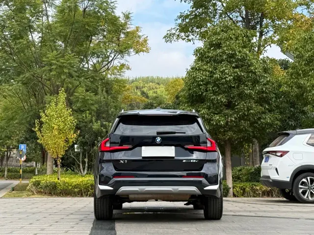 BMW X1 — Фото автомобиля 8