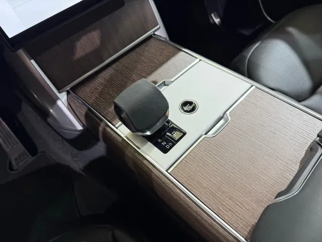Land Rover Range Rover — Фото автомобиля 23