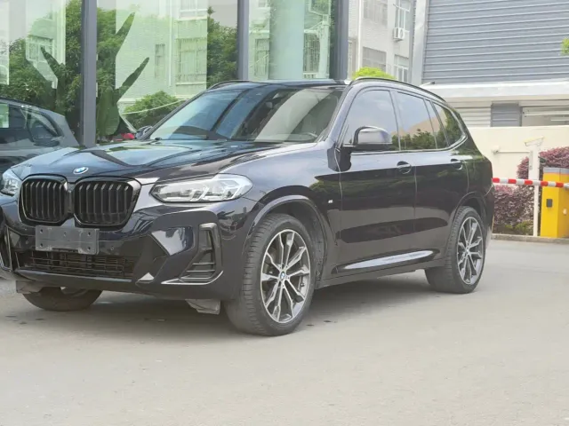 Фотография автомобиля — BMW X3