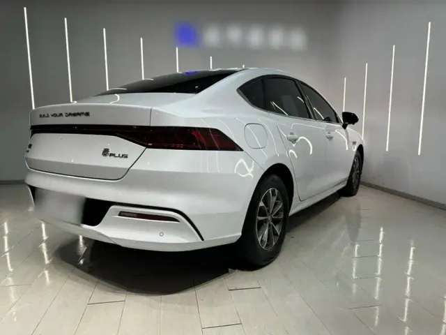 BYD Qin PLUS — Фото автомобиля 9