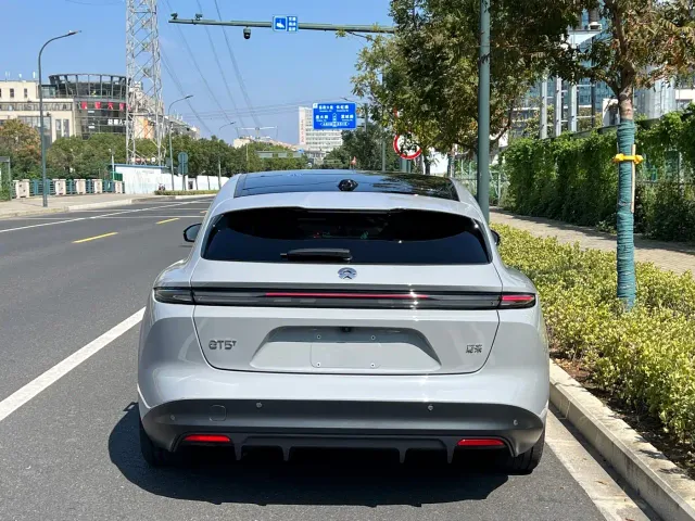 Nio ET5 Touring — Фото автомобиля 12