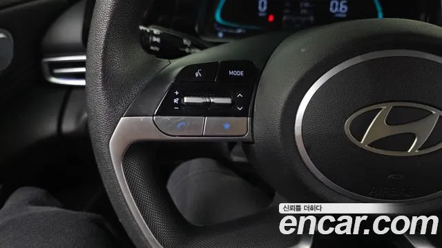 Hyundai AVANTE Новый Avante (CN7) — Фото автомобиля 15