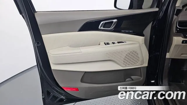 Kia Canival Новый Carnival 4 поколение Дизель 7 мест Signature — Фото автомобиля 24