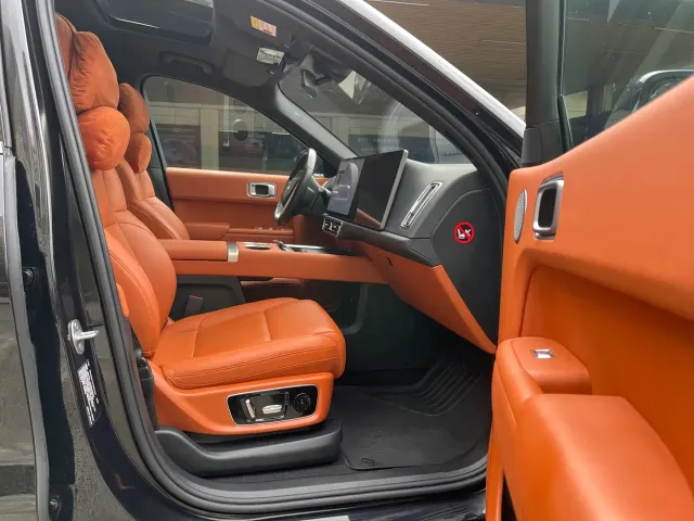 Li Auto Li L8 2023 Pro — Фото автомобиля 9