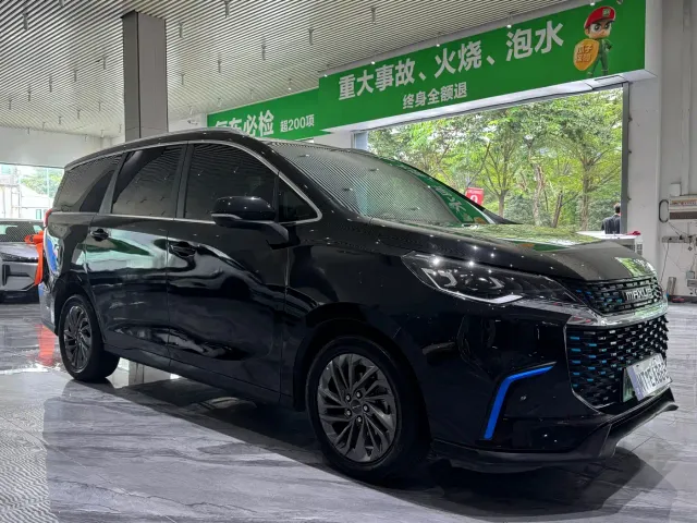 Maxus Dajia 5 — Фото автомобиля 3