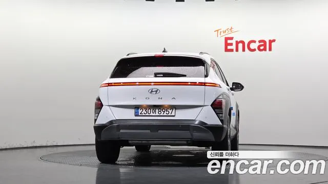 Hyundai Kona Kona (SX2) Бензин 1.6 турбо 2WD — Фото автомобиля 4
