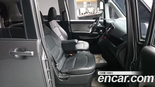 Kia RAY Новый Kia Ray Инвалидная коляска Подъёмник/Slope — Фото автомобиля 11