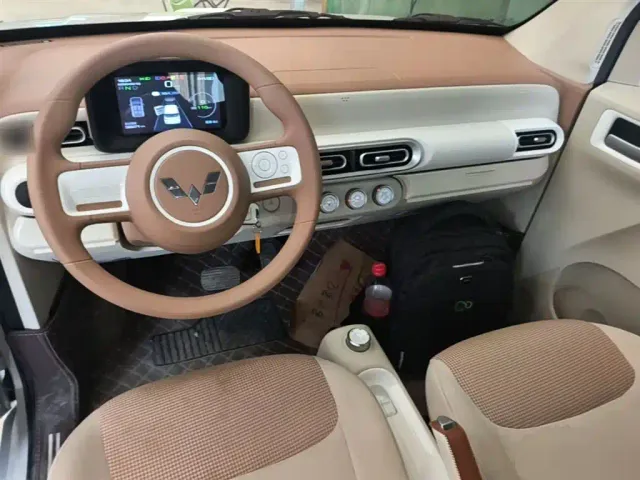 Wuling Hongguang Mini EV — Фото автомобиля 9