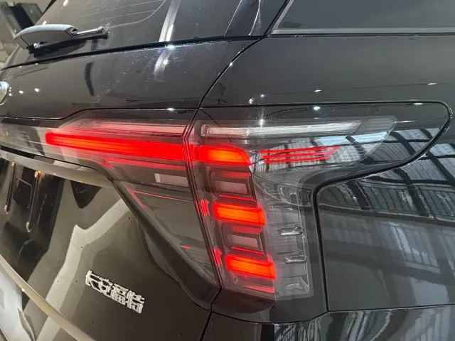 Ford Edge — Фото автомобиля 6