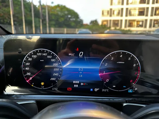 Mercedes-Benz GLB-Class — Фото автомобиля 5