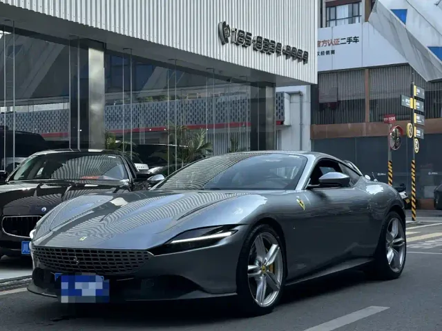 Фотография автомобиля — Ferrari Roma