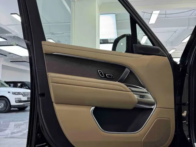 Land Rover Range Rover — Фото автомобиля 6