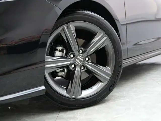 Honda Inspire — Фото автомобиля 3