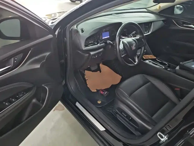 Buick Regal — Фото автомобиля 15