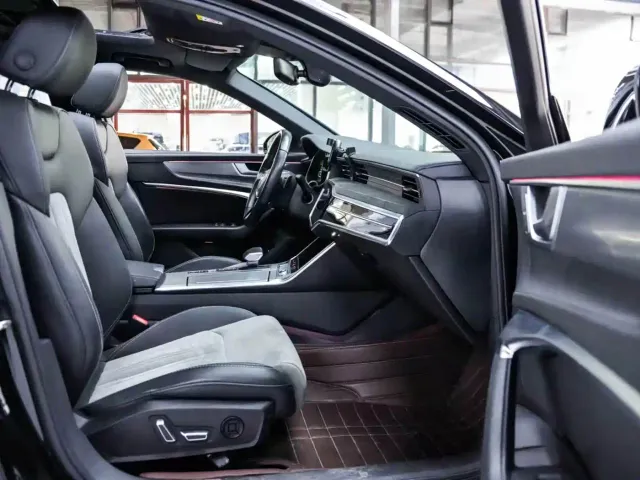 Audi A6L — Фото автомобиля 8