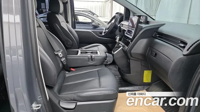 Hyundai Staria — Фото автомобиля 16