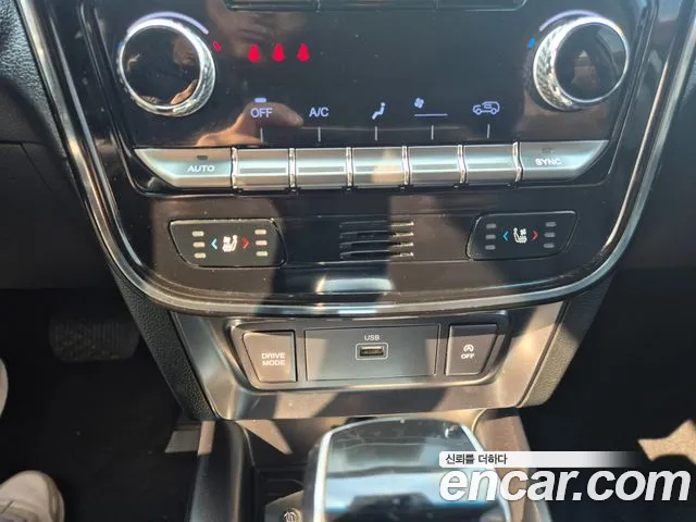 KG_Mobility_Ssangyong TIBOLI Very New Tivoli Бензин 1.5 2WD — Фото автомобиля 14
