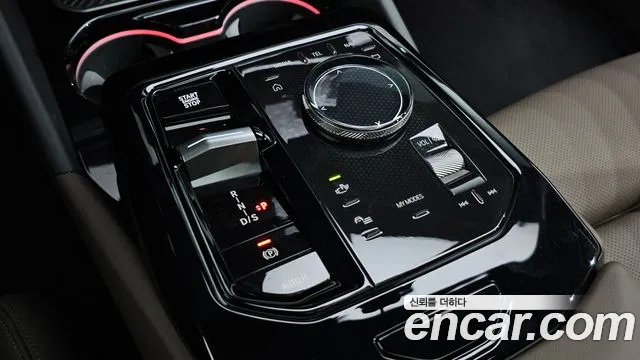 BMW 5 Series — Фото автомобиля 9