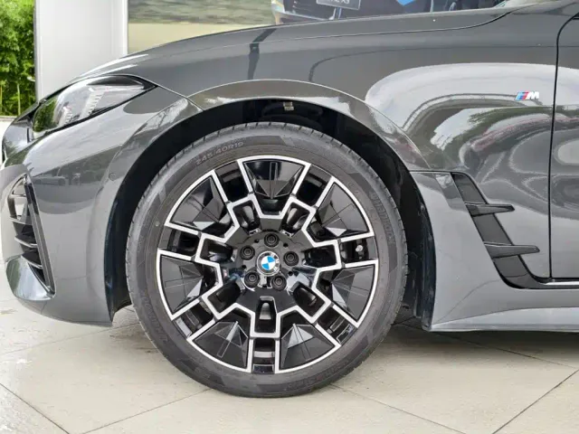 BMW 4 Series — Фото автомобиля 17