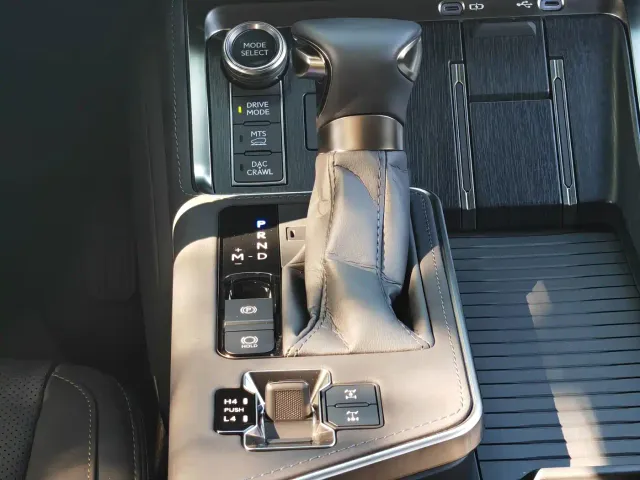 Lexus GX — Фото автомобиля 16