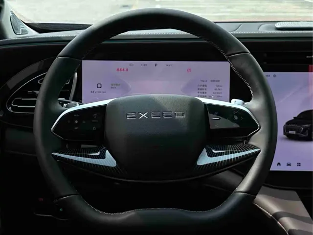 Exeed VX — Фото автомобиля 12